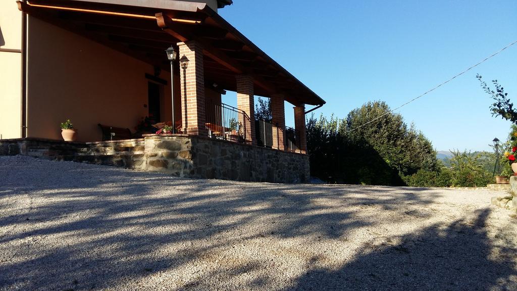 Agriturismo Il Melo Valfabbrica Exterior foto